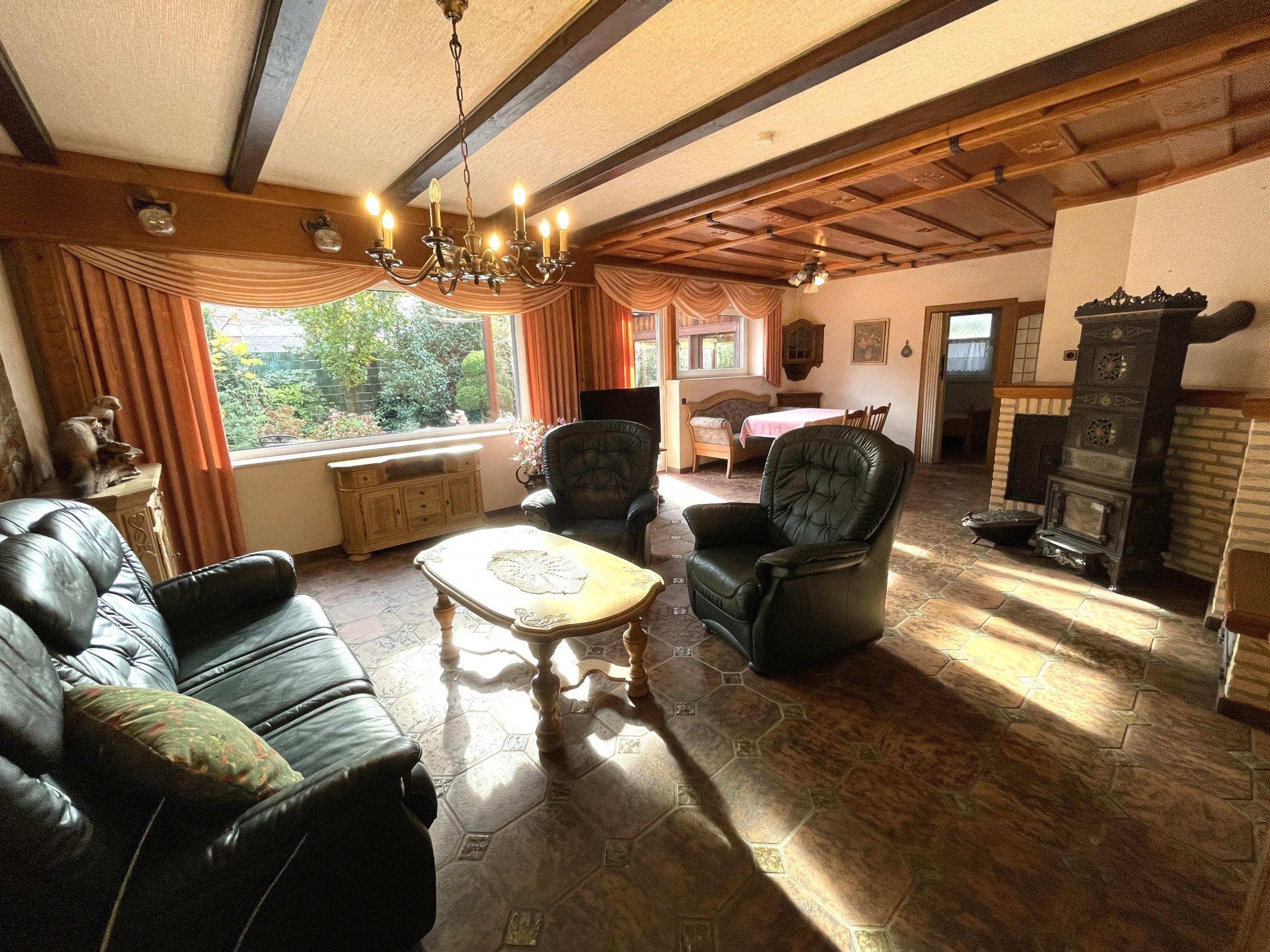 Unikat für Individualisten: Freistehendes Fachwerkhaus in schöner Lage von Heiden!