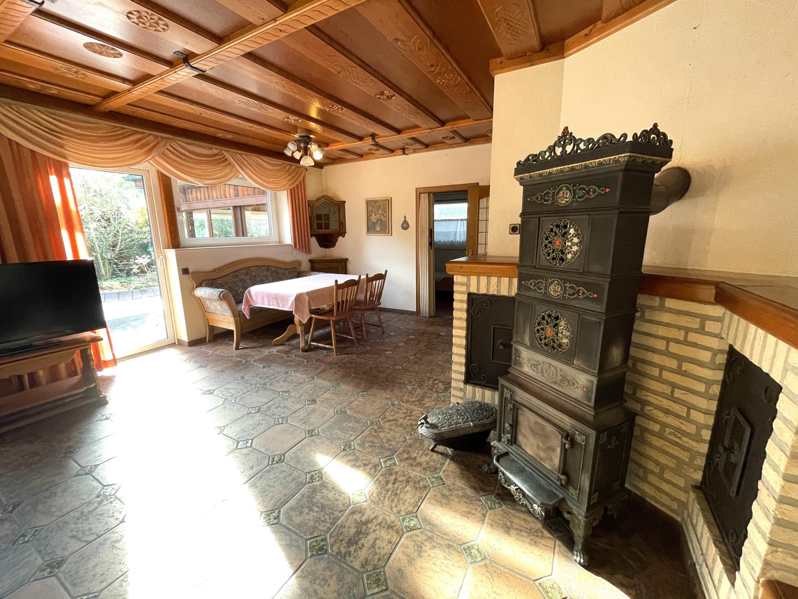 Unikat für Individualisten: Freistehendes Fachwerkhaus in schöner Lage von Heiden!