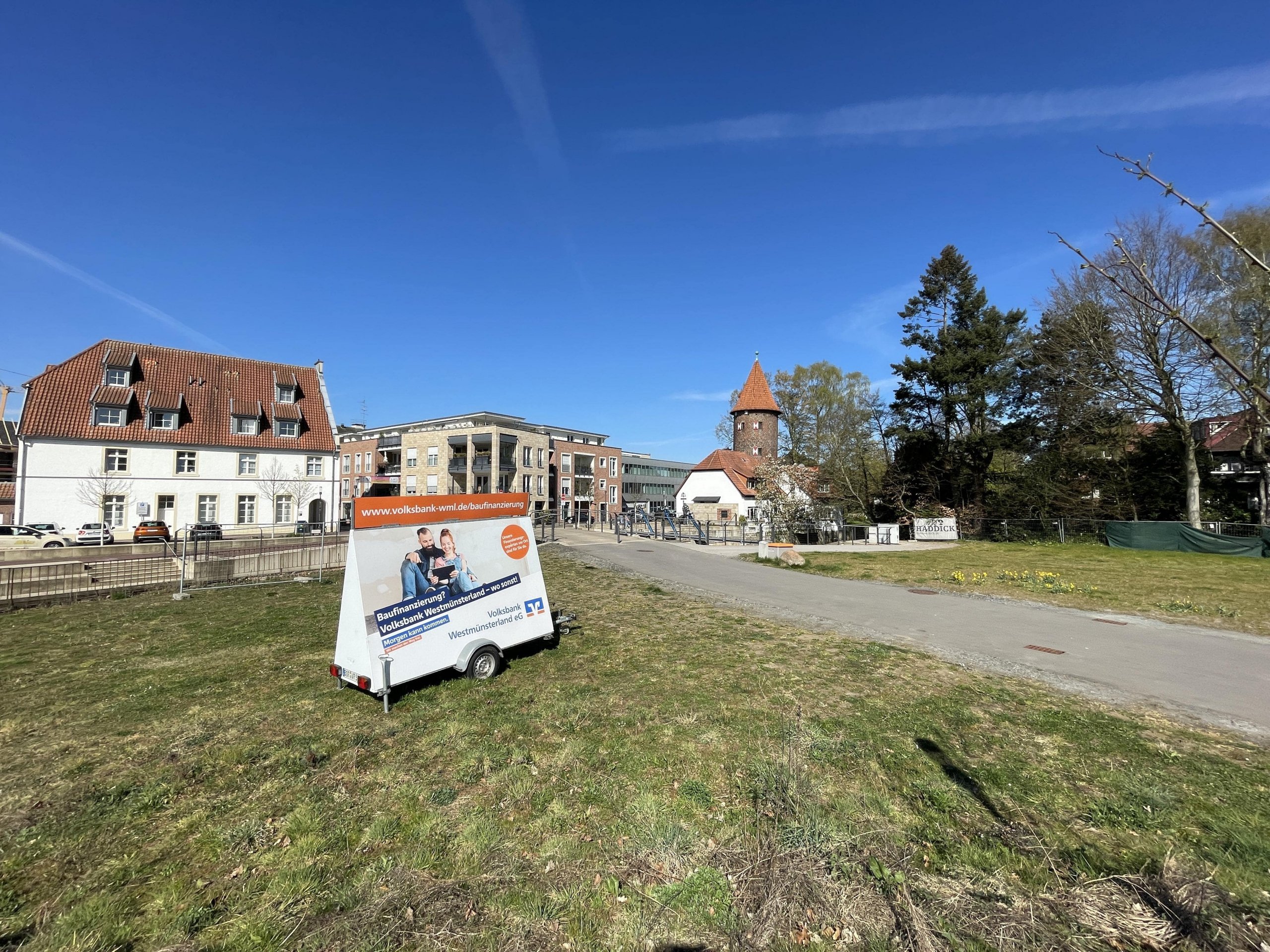 Exponierte Gewerbefläche im Erdgeschoss, zentral in Borken an der Aa im Haus „Wassermühle“ gelegen.