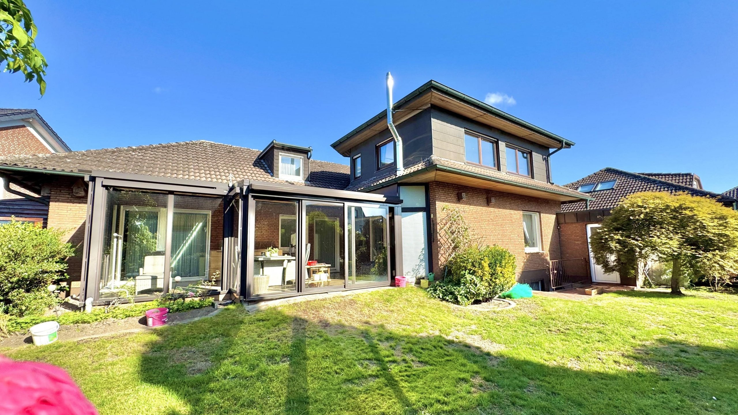 Ihr neues Zuhause in Stadtlohn großzügiges Ein -/ Zweifamilienhaus mit Garten