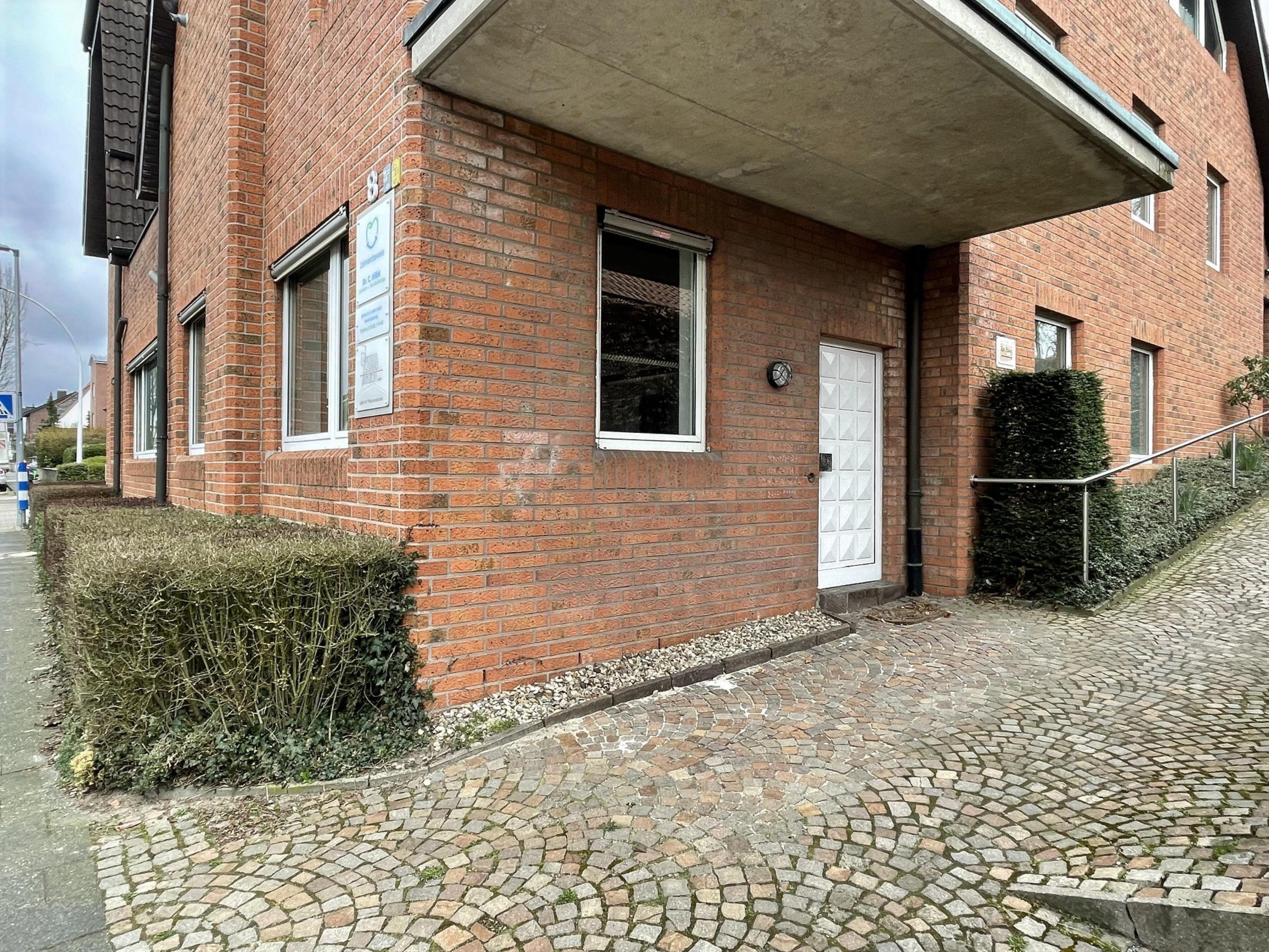 Großzügige und helle Bürofläche im Herzen von Nottuln zu mieten.
