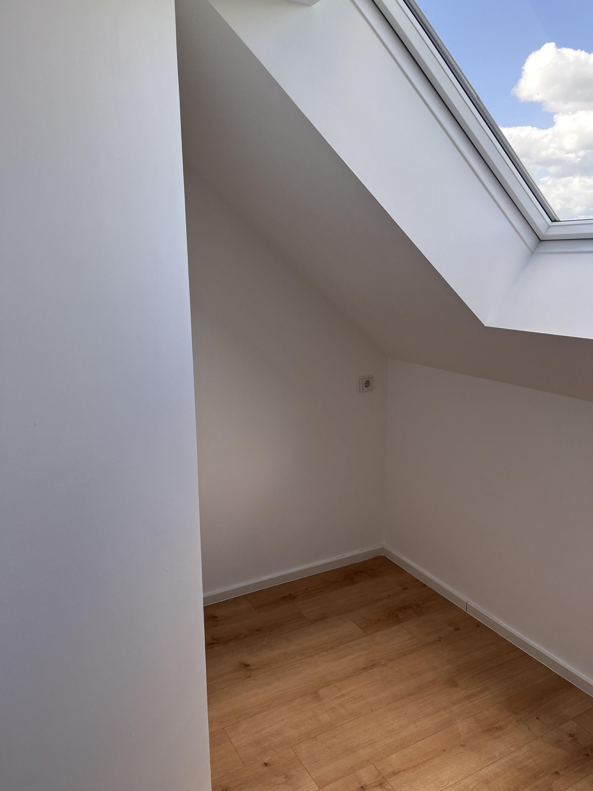 Moderne Dachgeschosswohnung mit Balkon im 3-Familienhaus in Coesfeld