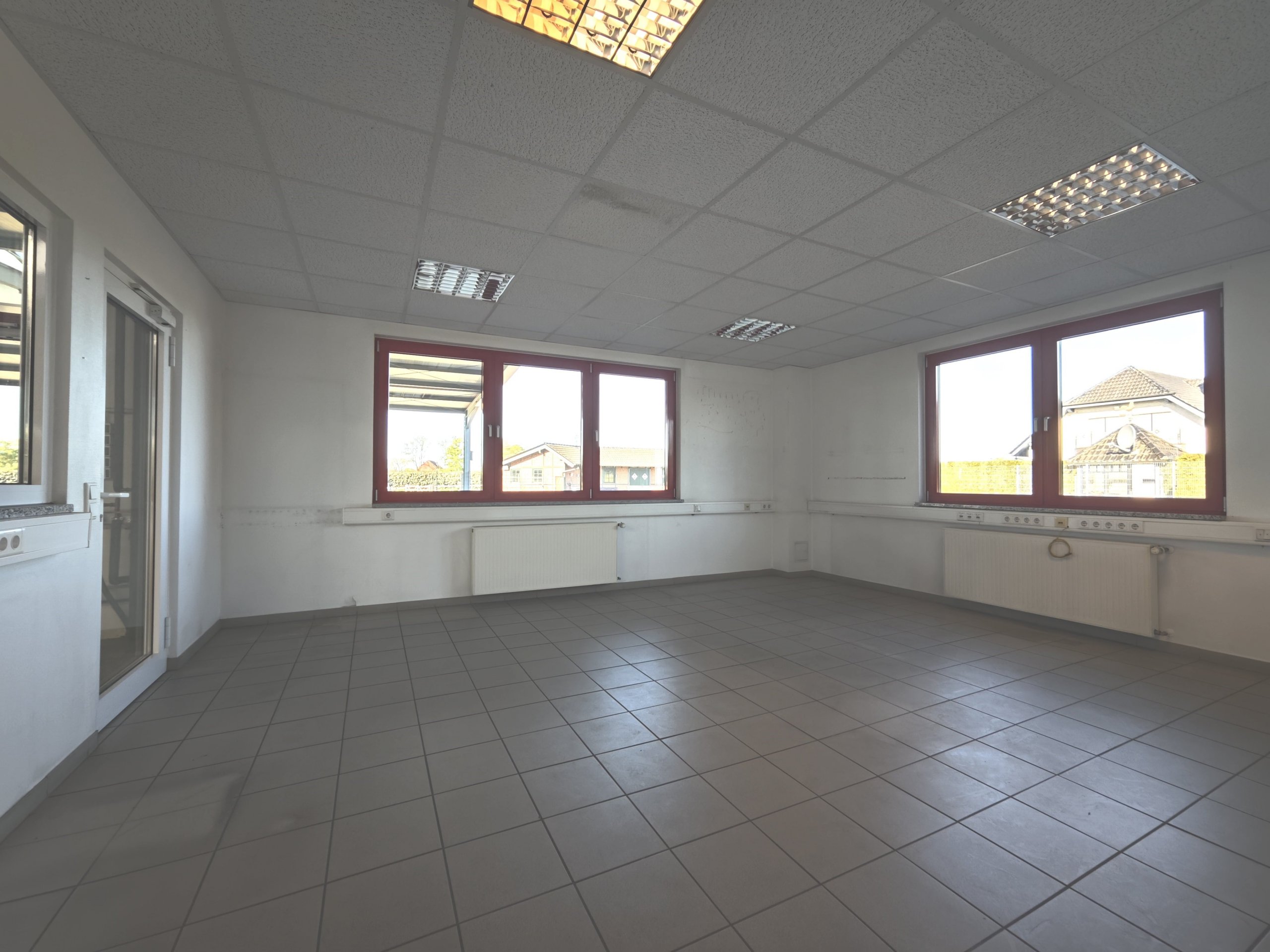 *Idealer Standort für Produktion & Gewerbe* – funktionale Halle zur Anmietung in Raesfeld-Erle