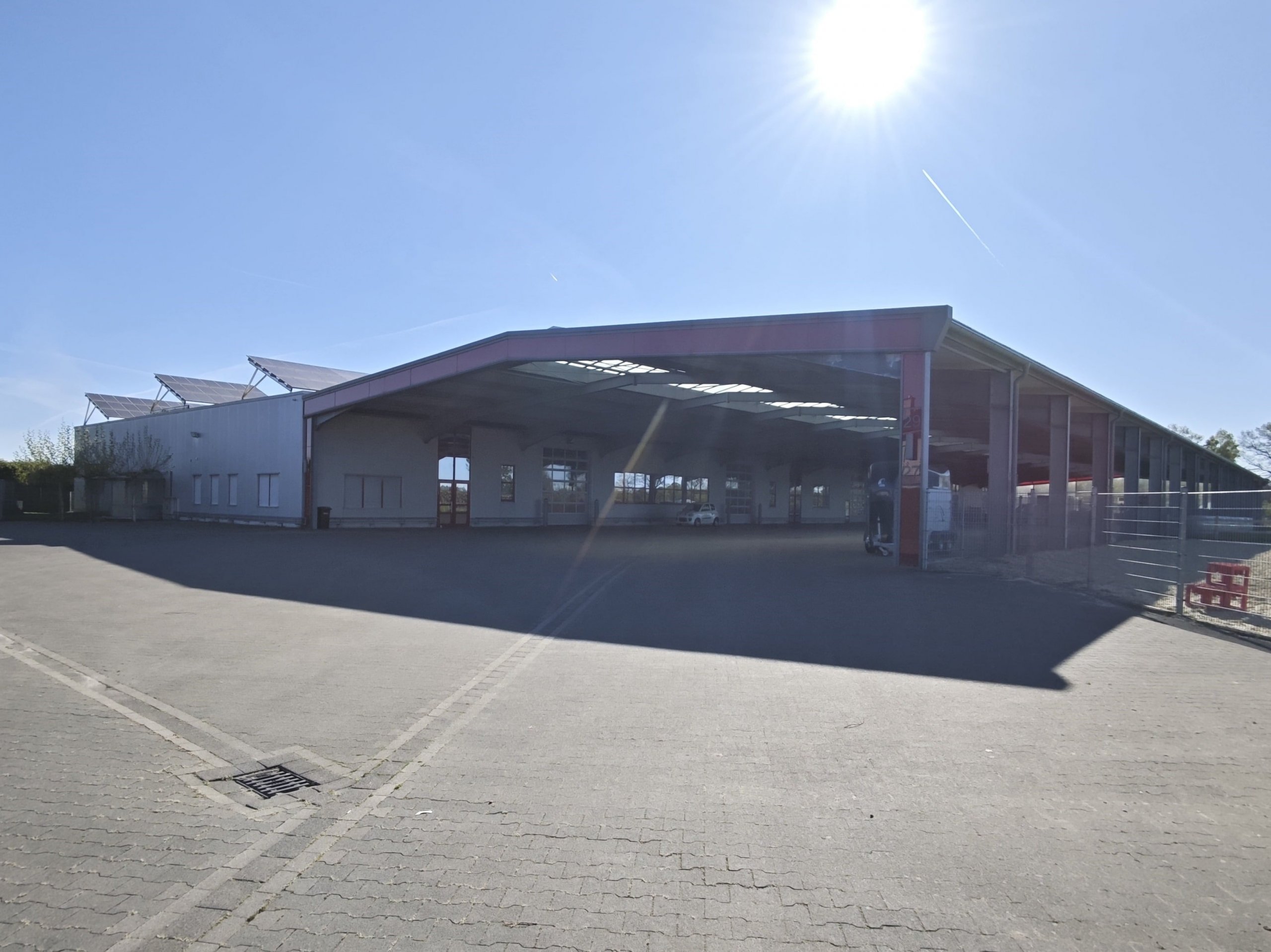 *Idealer Standort für Produktion & Gewerbe* – funktionale Halle zur Anmietung in Raesfeld-Erle