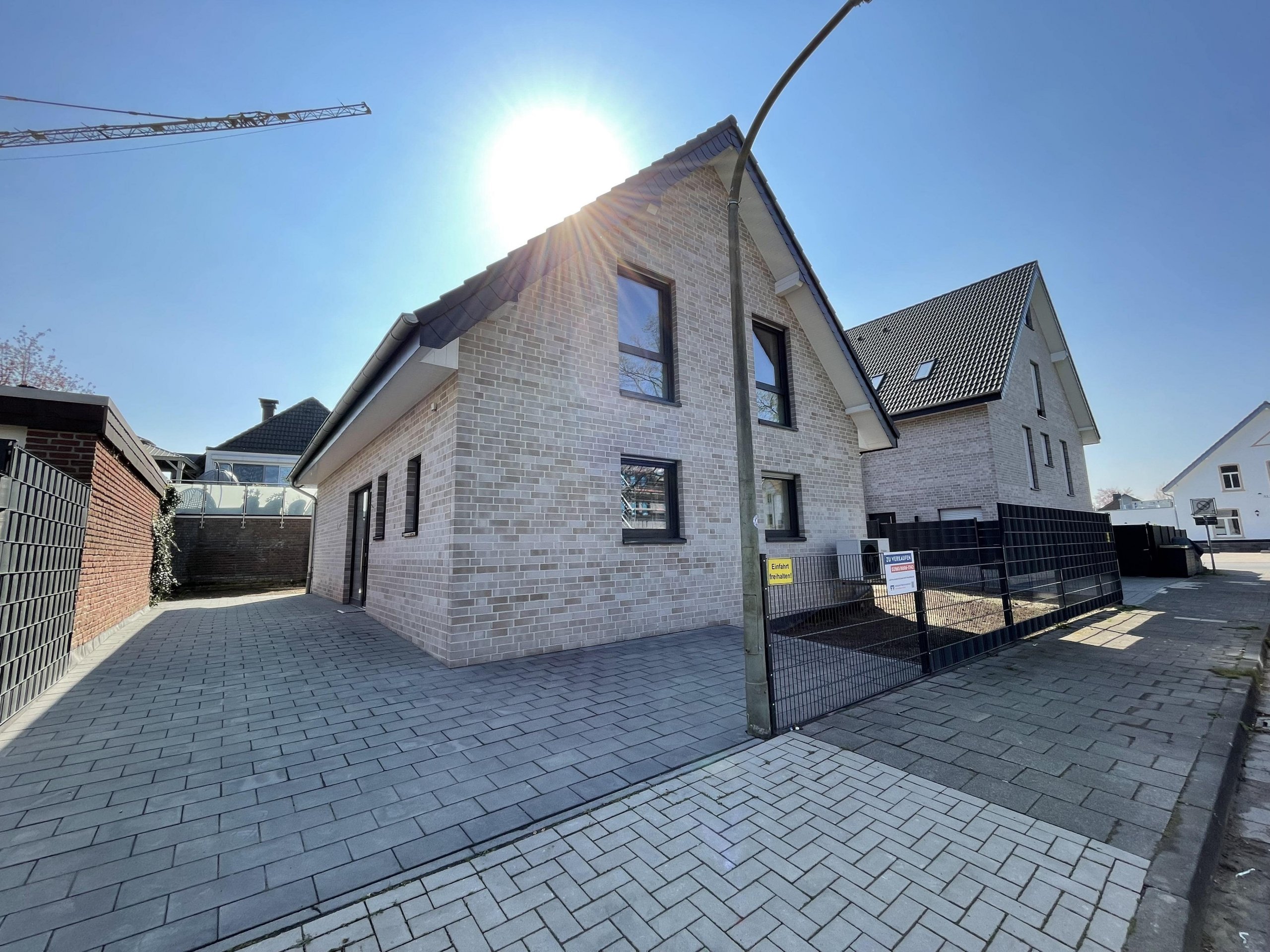 Neubau in Borken-Gemen: Exklusives, freistehendes Einfamilienhaus! Bereits fertiggestellt!