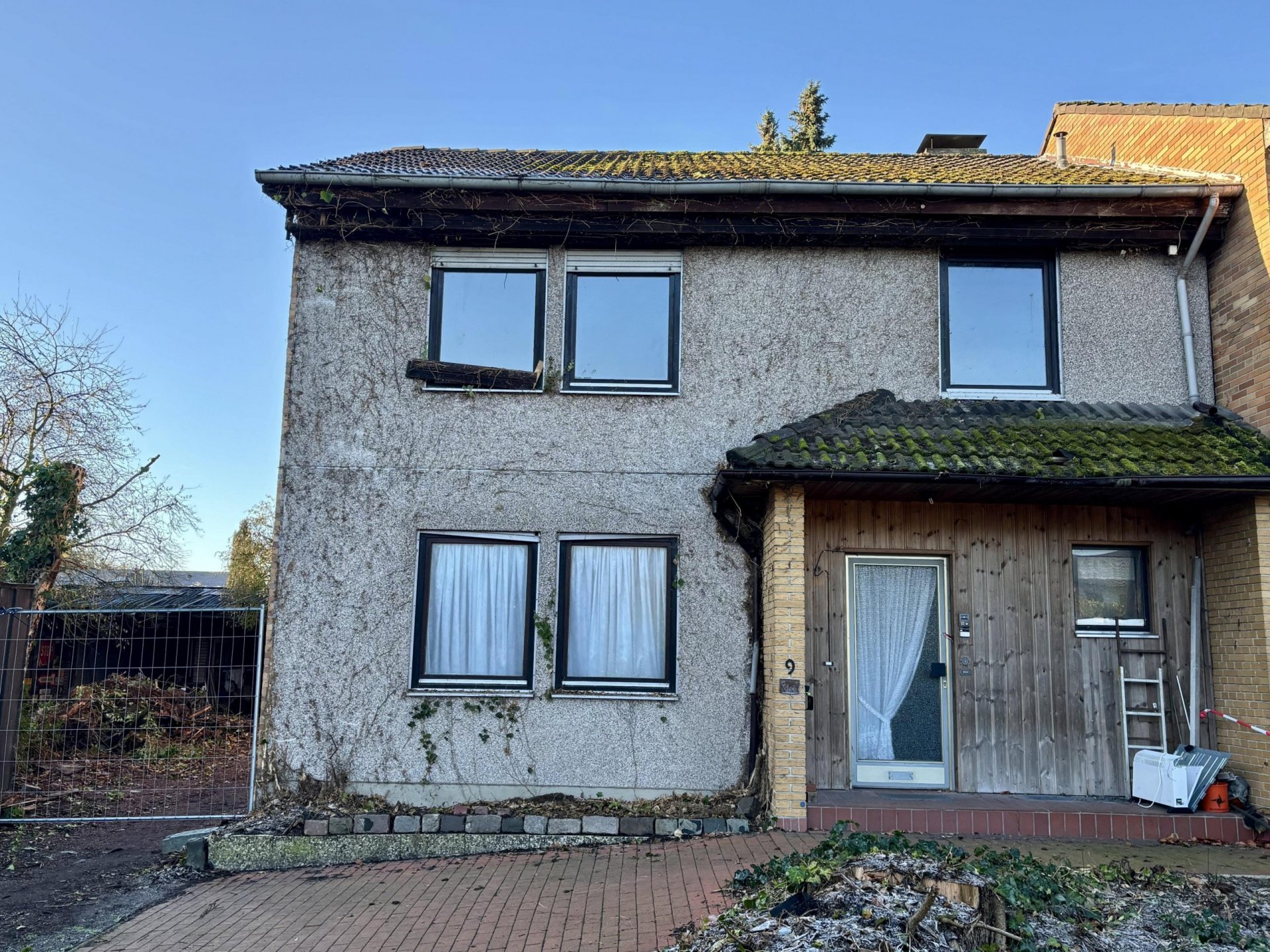 Großzügiges Reihenendhaus mit verwunschenem Grundstück (Erbpacht) in Haltern-Sythen