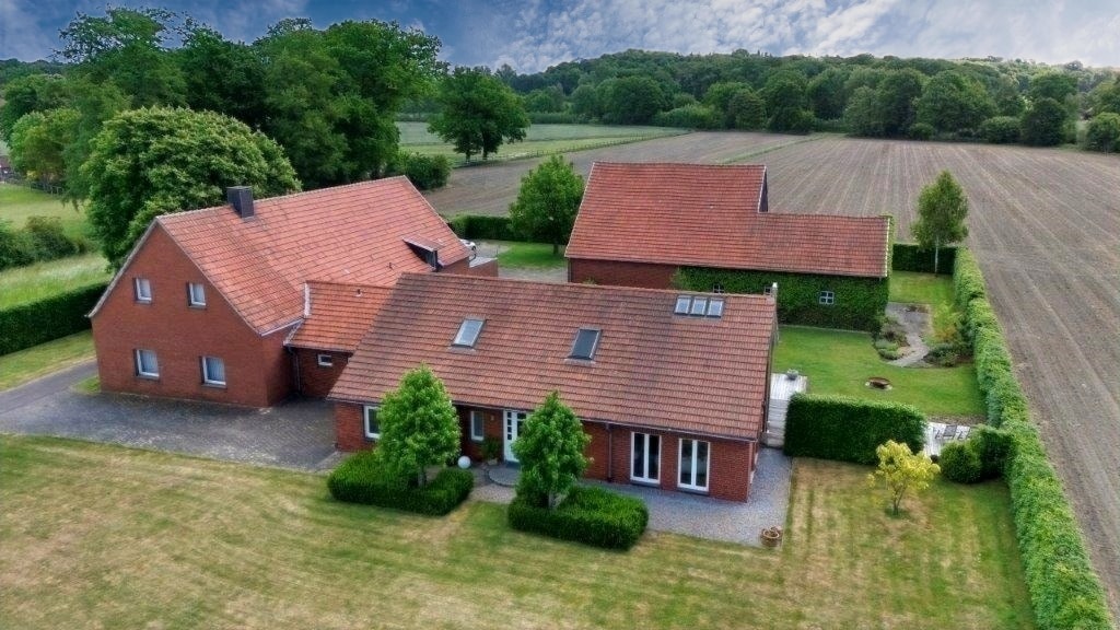 Gepflegtes, ländliches Anwesen in Coesfeld mit Stallgebäude, Scheune und Garagen