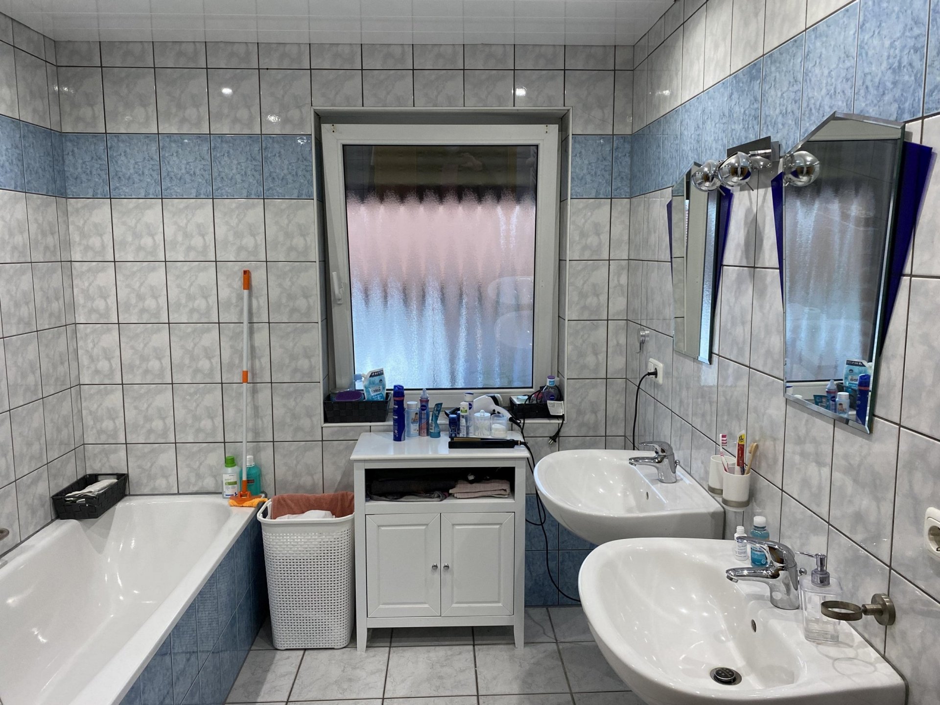 Viel Platz für die Familie! Großzügiges Einfamilienhaus mit Keller, Treppenlift und Garage in Selm!