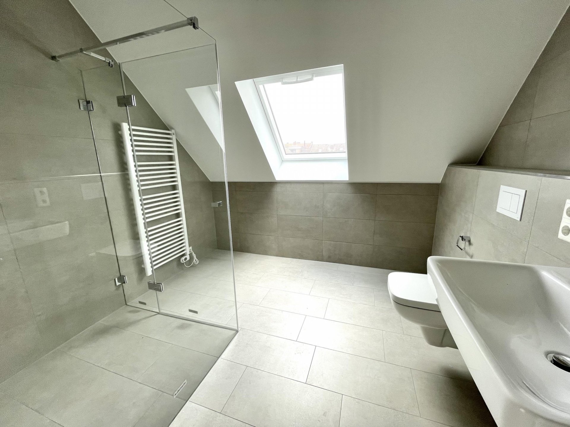 ERSTBEZUG: Maisonettewohnung mit XL-Dachterrasse über den Dächern der Borkener Innenstadt! (WHG 5)