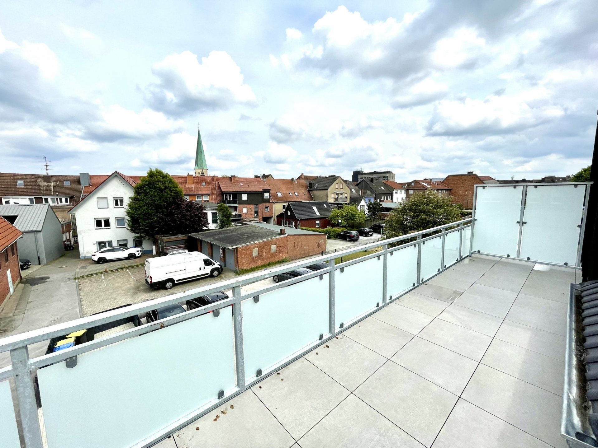 ERSTBEZUG: Maisonettewohnung mit XL-Dachterrasse über den Dächern der Borkener Innenstadt! (WHG 5)