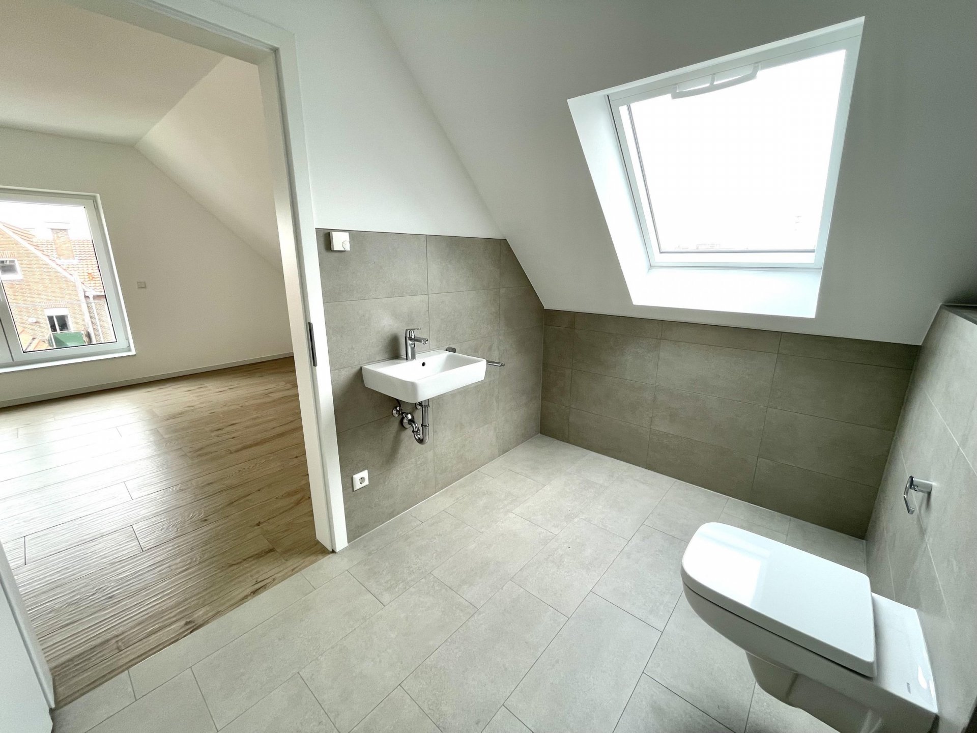 ERSTBEZUG: Maisonettewohnung mit XL-Dachterrasse über den Dächern der Borkener Innenstadt! (WHG 5)