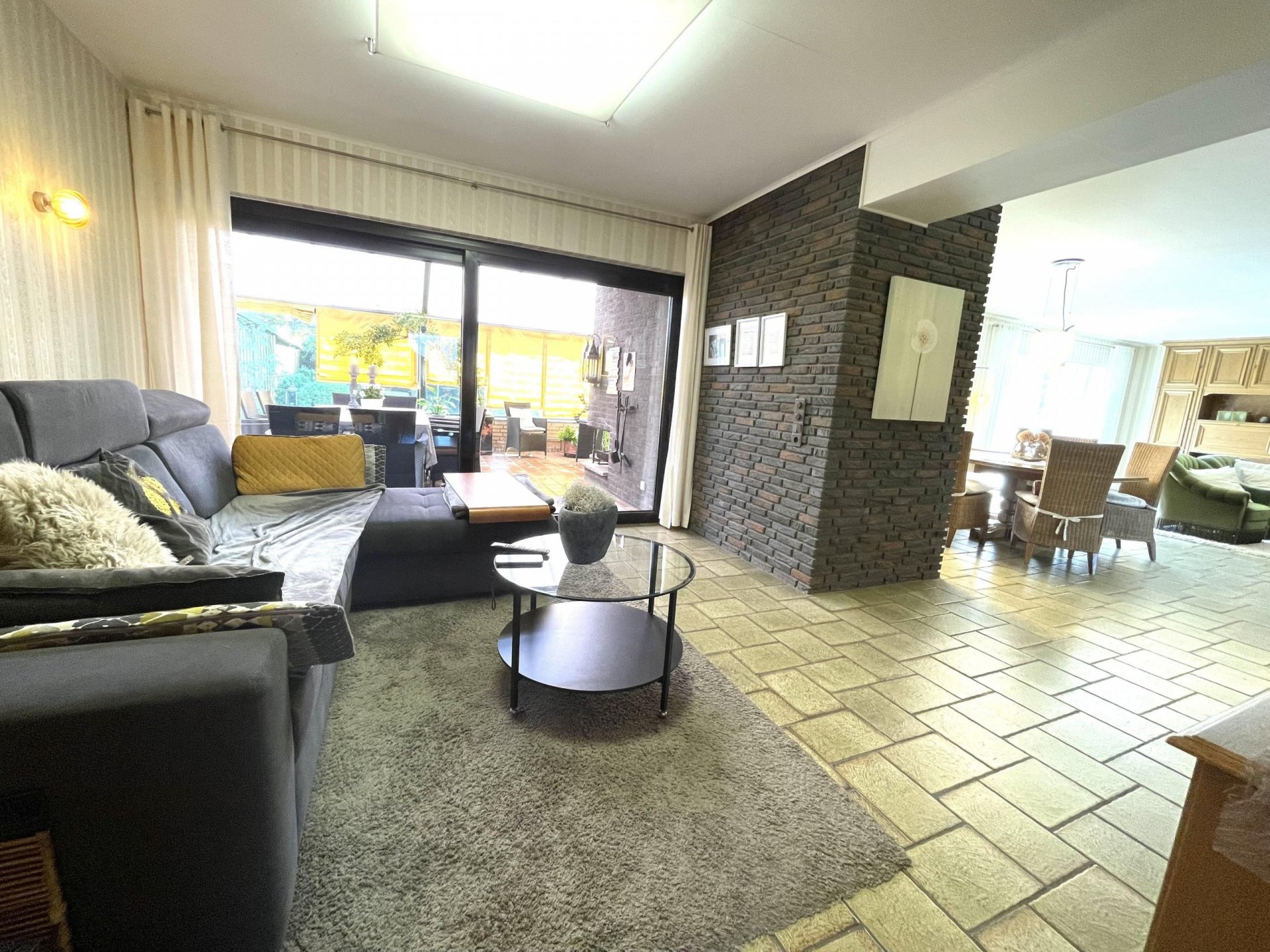 Freistehendes XL-Ein- bis Zweifamilienhaus in idyllischer Wohnlage von Borken-Burlo!
