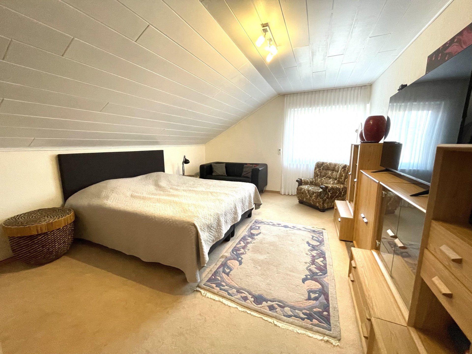 Freistehendes XL-Ein- bis Zweifamilienhaus in idyllischer Wohnlage von Borken-Burlo!