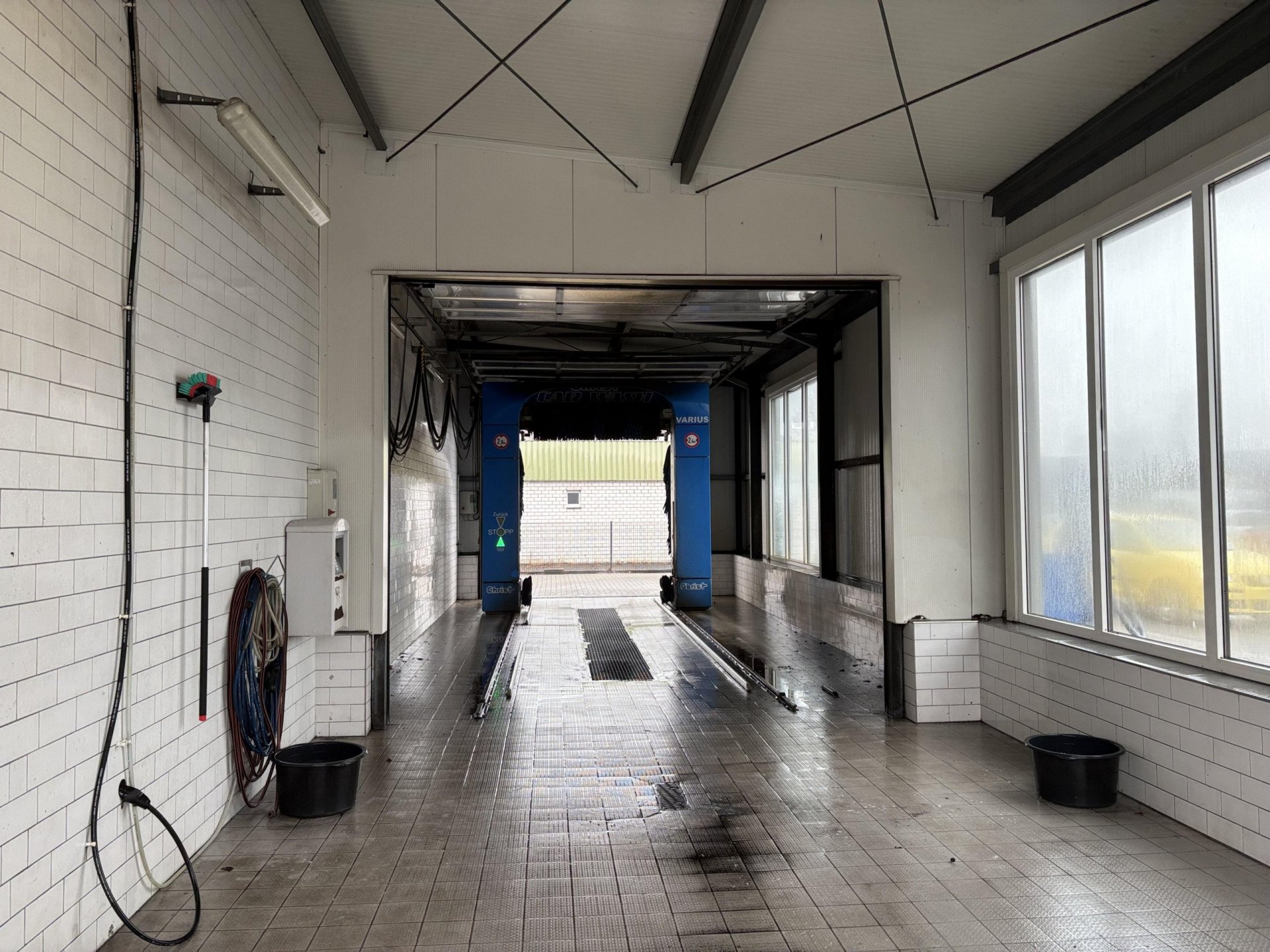 Moderne Gewerbeimmobilie mit Betriebsleiterwohnung in verkehrsgünstiger Lage von Lüdinghausen!