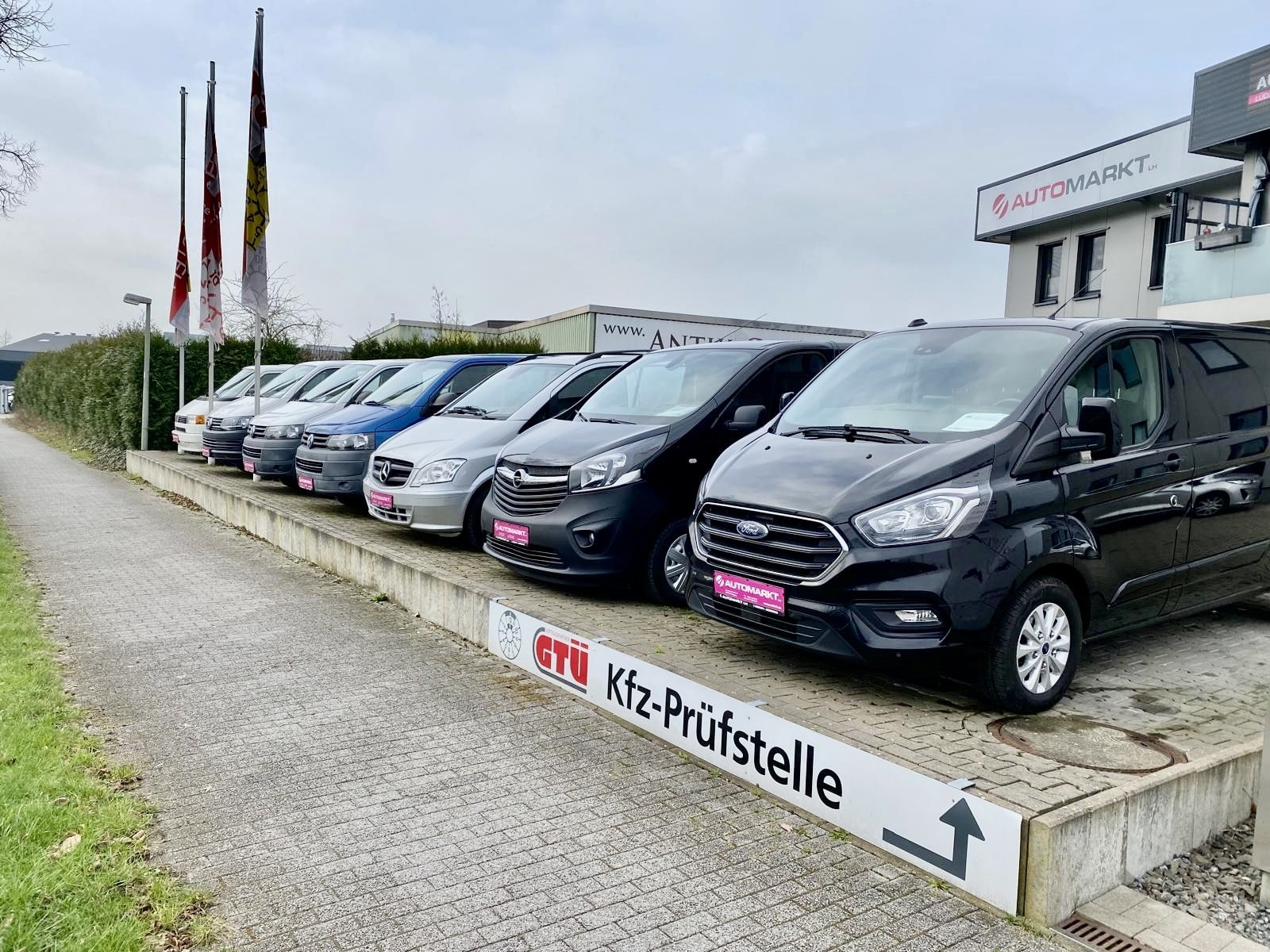 Moderne Gewerbeimmobilie mit Betriebsleiterwohnung in verkehrsgünstiger Lage von Lüdinghausen!