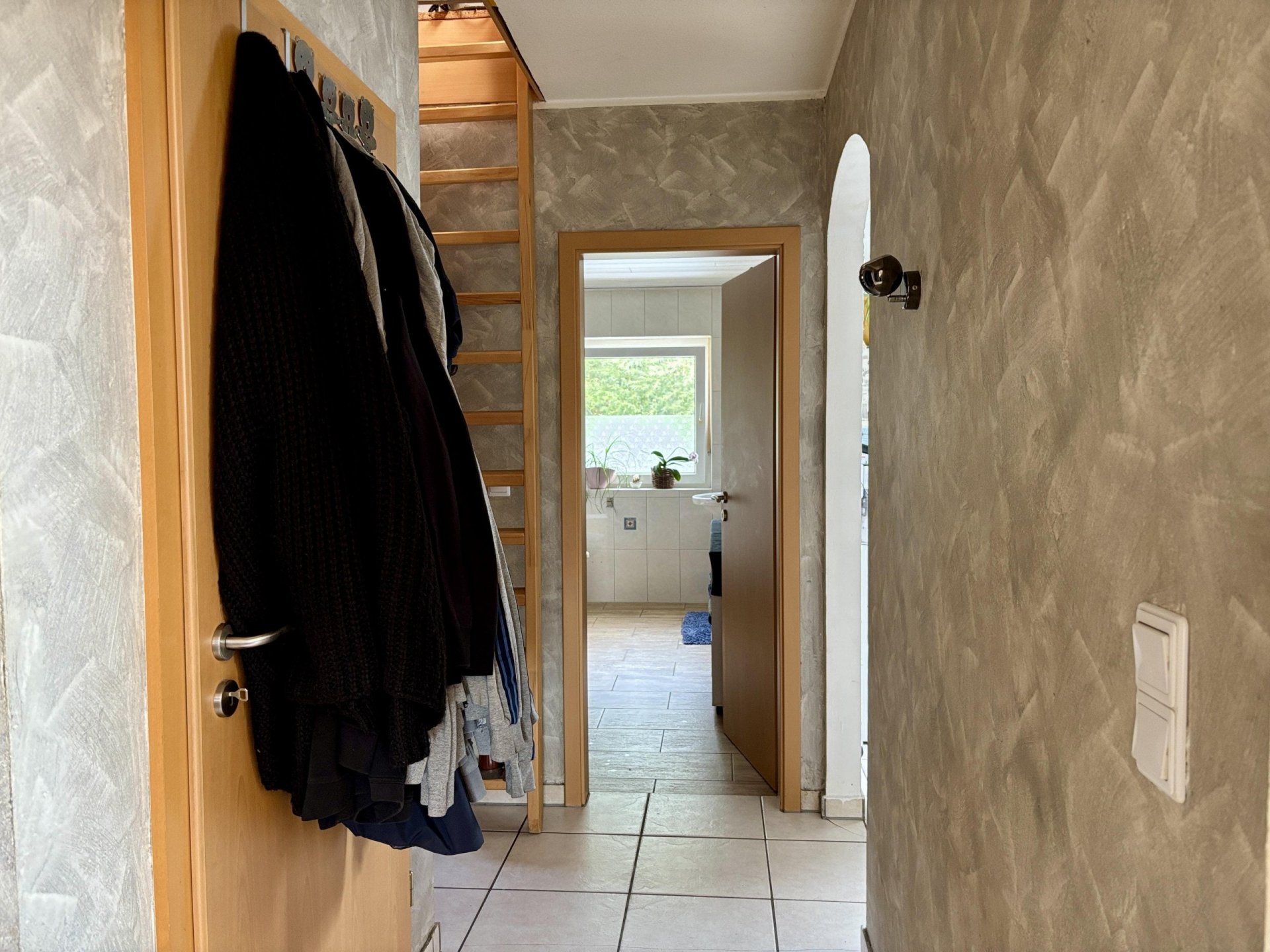 Ein-/Zweifamilienhaus mit Keller und Garage in Lüdinghausen