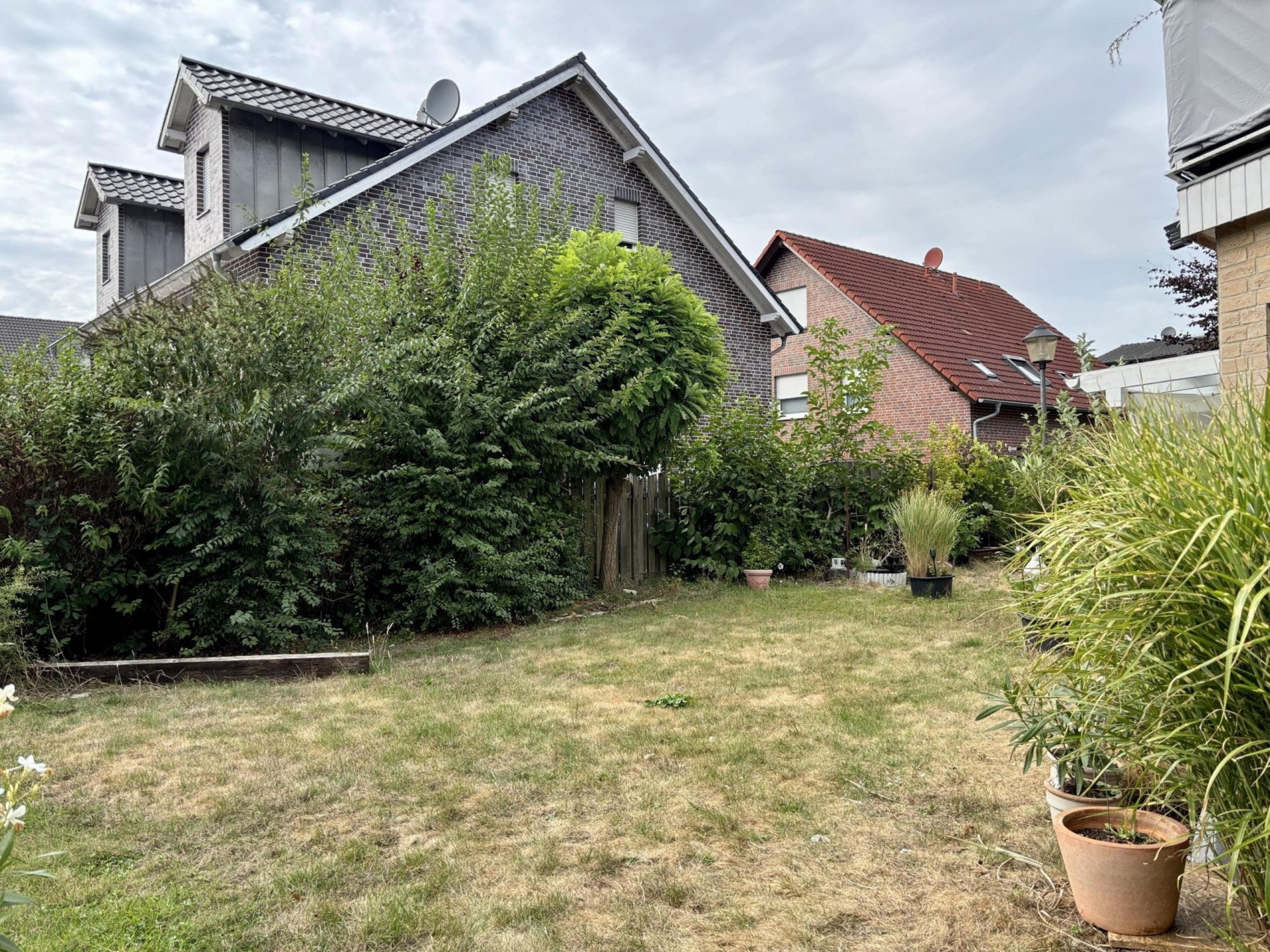 Ein-/Zweifamilienhaus mit Keller und Garage in Lüdinghausen