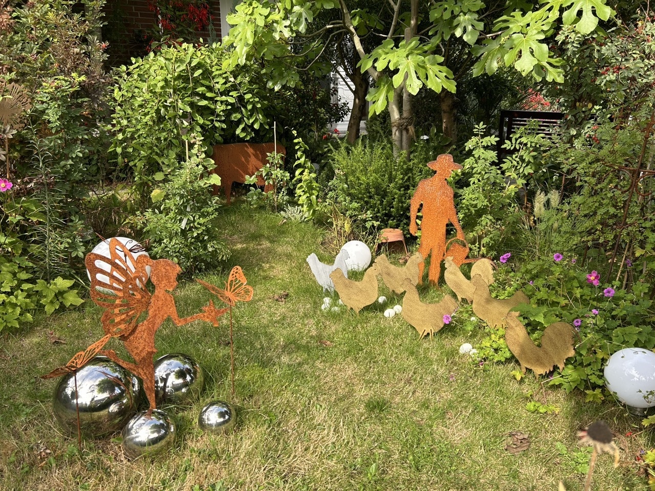 Ihr neues Zuhause mit traumhaftem Garten und reichlich Platz!!!