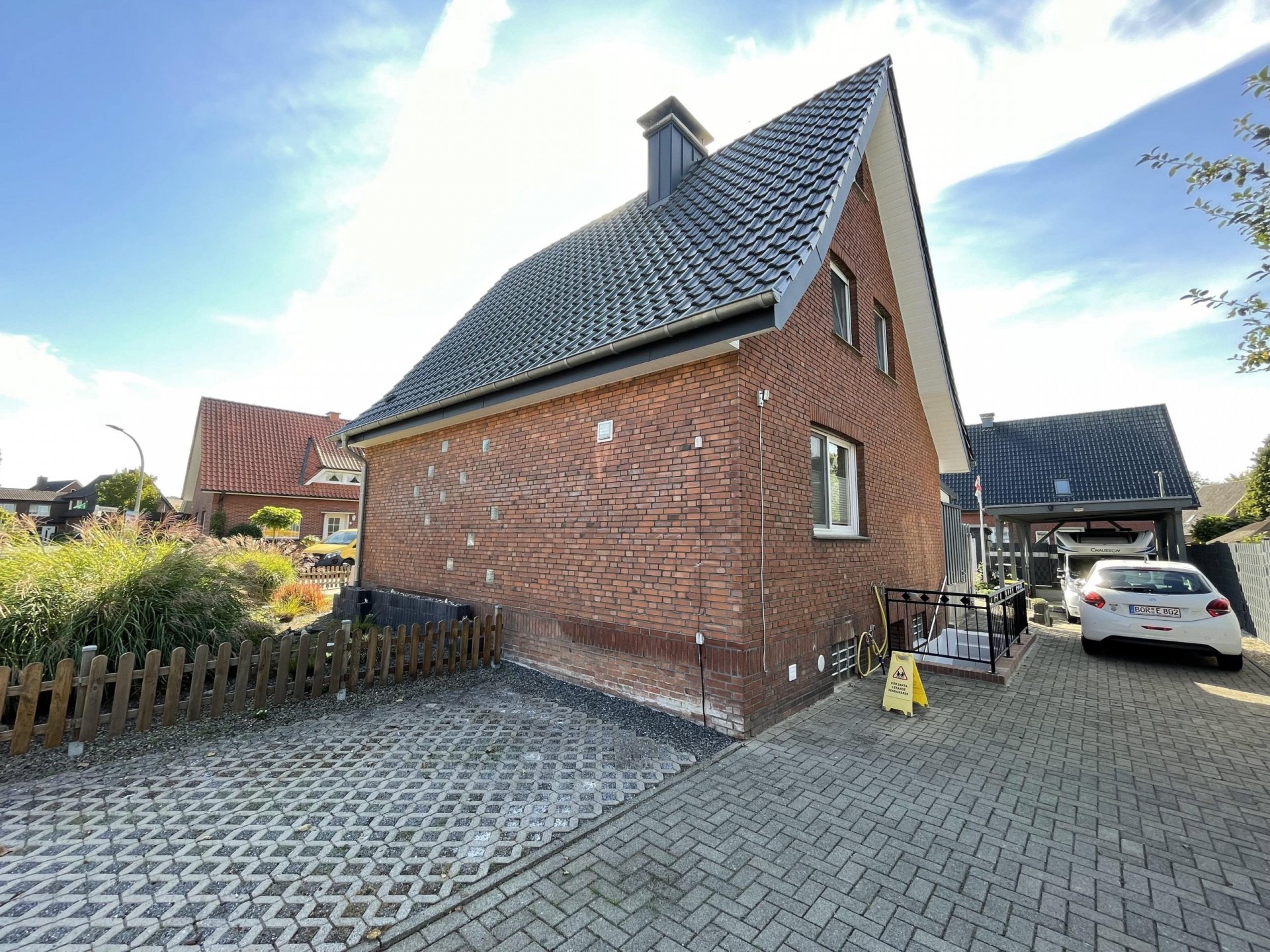 Raumwunder: Saniertes Einfamilienhaus mit großem Garten in Borken-Weseke – auf Erbpacht-